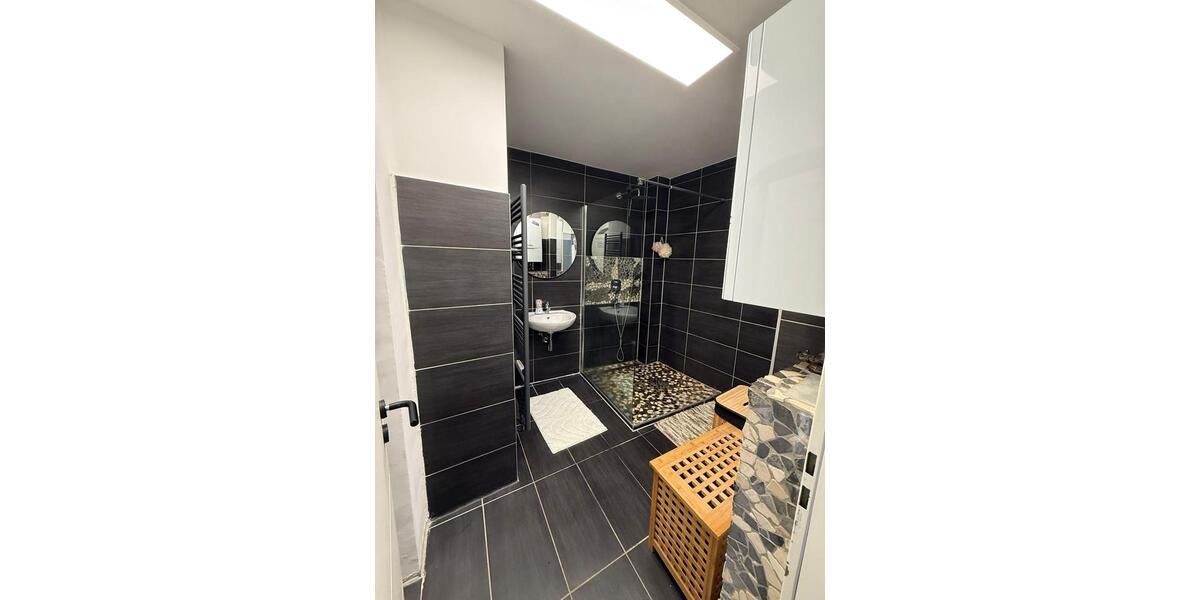 Erdgeschoßwohnung Krefeld Gellep-Stratum - 3 Zimmer, 65 m&sup2;, 900&euro; | Angebot:25638839