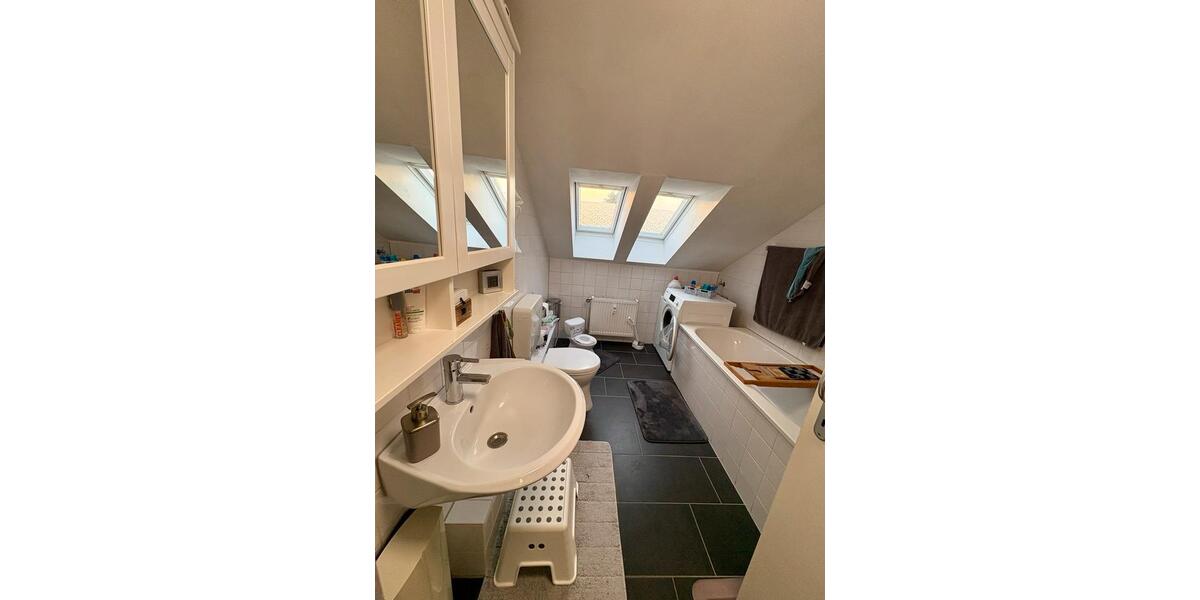 Dachgeschoßwohnung Neukirchen-Vluyn Vluyn - 4 Zimmer, 101 m&sup2;, 269.000&euro; | Angebot:27499796