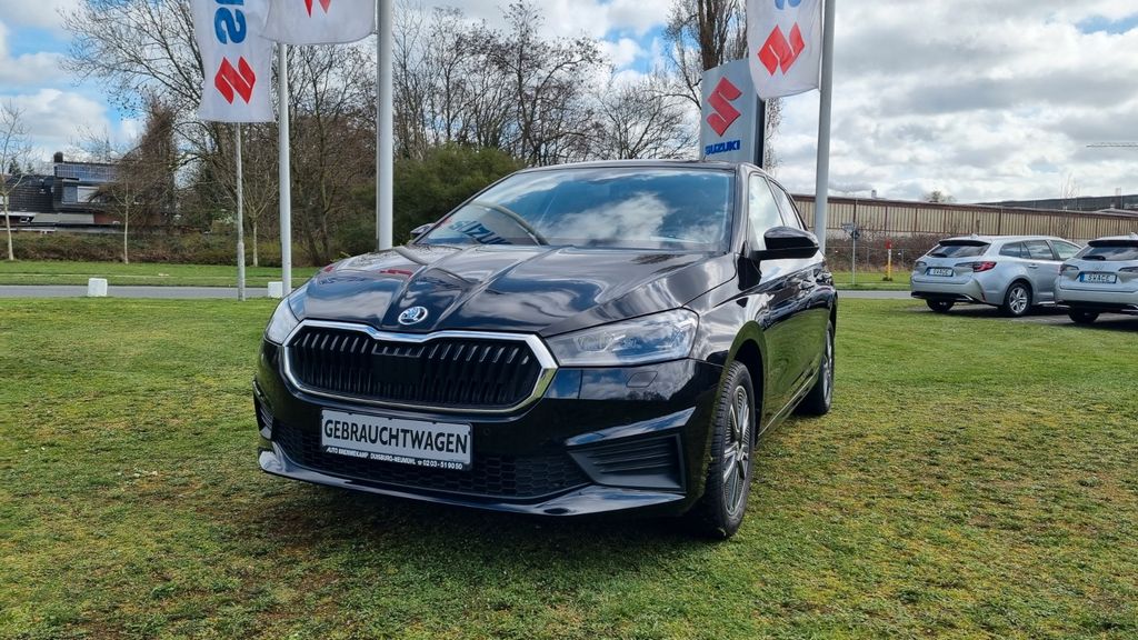 Skoda Fabia 33.200 km 17.950 &euro; Duisburg 47167