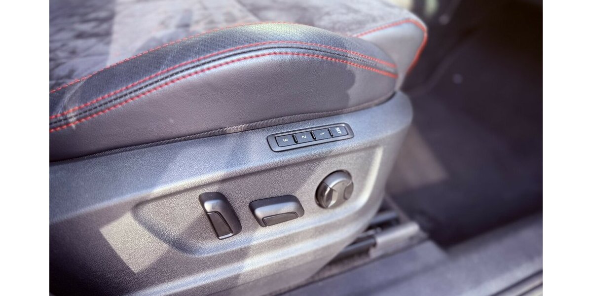 Skoda Kodiaq RS 4x4 / Pano / Alcantara / Kamera 99.900 km 32.990 &euro; Mönchengladbach 41066