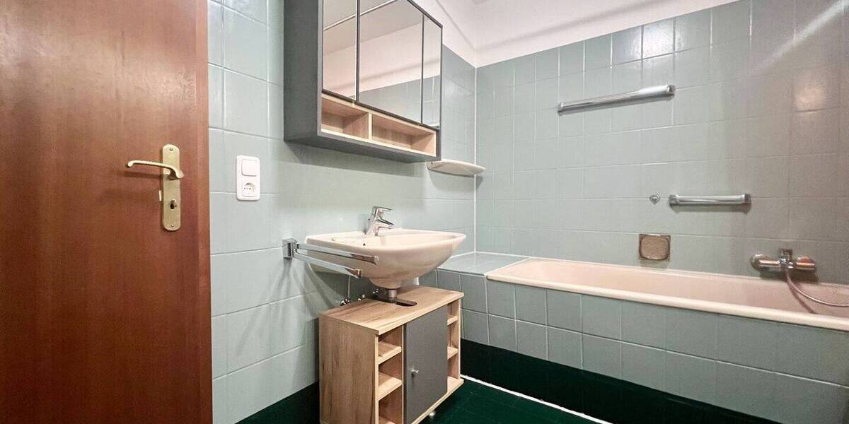 Etagenwohnung Mönchengladbach Odenkirchen - 3 Zimmer, 84 m&sup2;, 198.000&euro; | Angebot:25743272