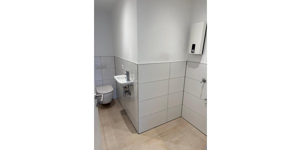 Dachgeschoßwohnung Heiligenhaus - 2.5 Zimmer, 85 m&sup2;, 930&euro; | Angebot:25867976