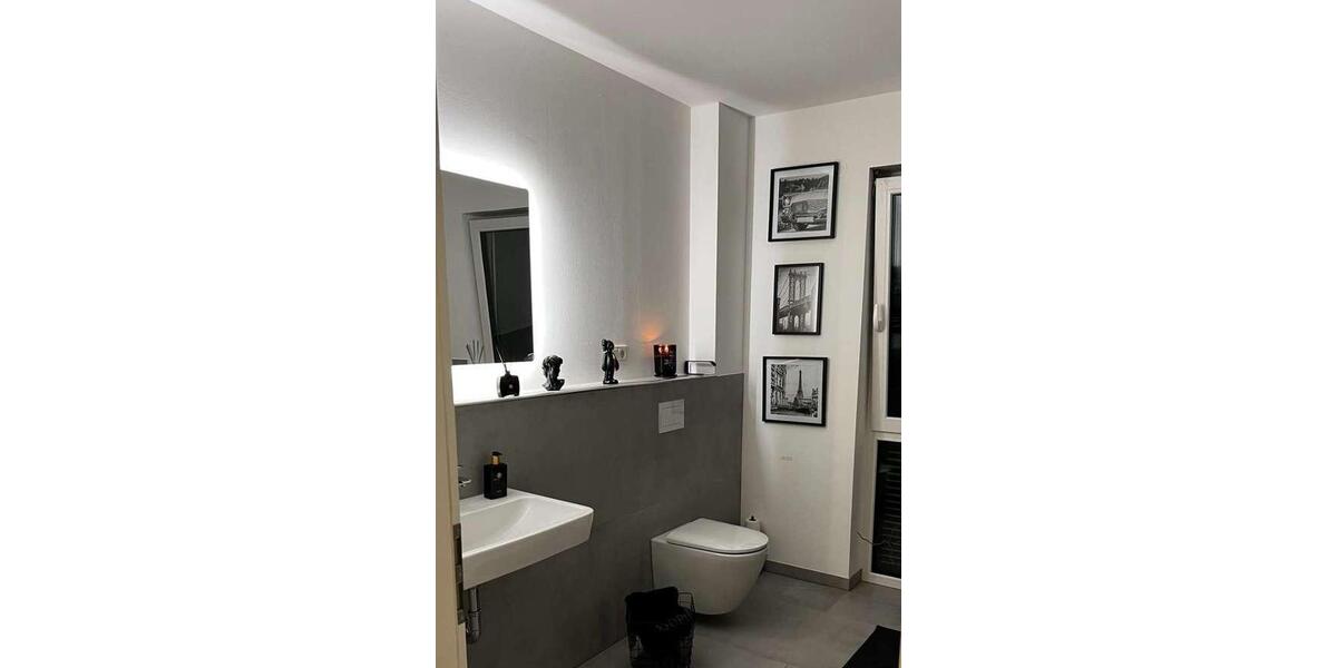 Doppelhaushälfte Mönchengladbach Süd - 4 Zimmer, 130 m&sup2;, 1.950&euro; | Angebot:27615759
