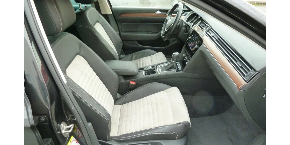 VW Passat 2.0 TDI Highline DSG STH Navi kl. Mängel 110.000 km 15.900 &euro; Ratingen 40885