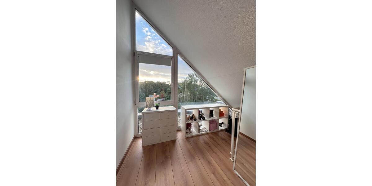 Maisonettenwohnung Düsseldorf Stadtbezirk 8 - 2 Zimmer, 91 m&sup2;, 1.350&euro; | Angebot:25044182