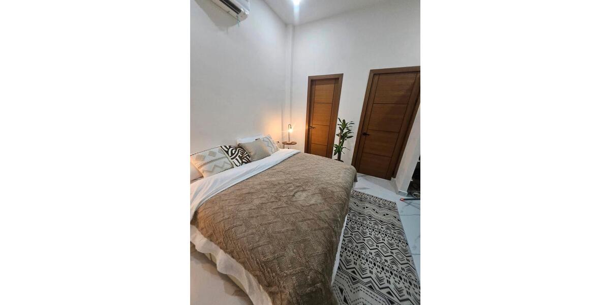 Bungalow Düsseldorf Stadtmitte - 4 Zimmer, 112 m&sup2;, 1.180&euro; | Angebot:26539492