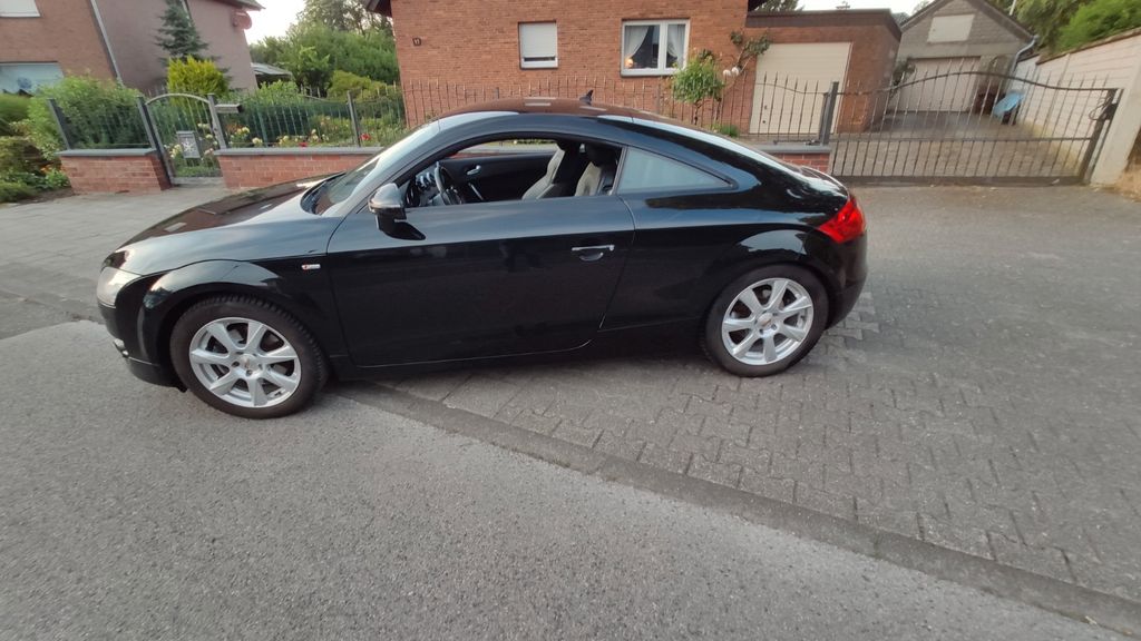 Audi TT 190.000 km 6.600 &euro; Mönchengladbach 41238