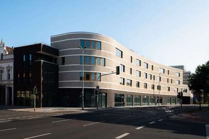 Wohnung Grevenbroich Stadtmitte - 3 Zimmer, 84 m&sup2;, 1.137&euro; | Angebot:23440612