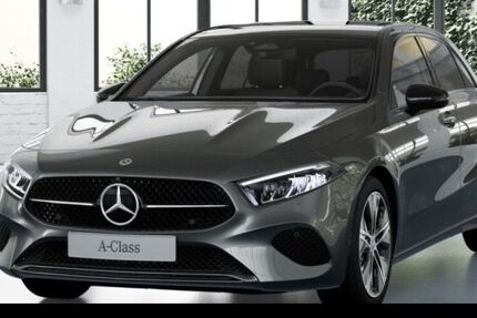 Mercedes-Benz A 180 9.900 km 33.490 &euro; Düsseldorf 40470