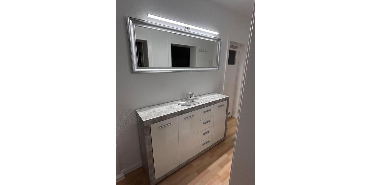 Erdgeschoßwohnung Mönchengladbach Süd - 2 Zimmer, 60 m&sup2;, 1.350&euro; | Angebot:26014501