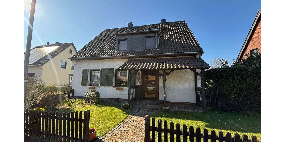 Einfamilienhaus Moers Rheinkamp - 4.5 Zimmer, 140 m&sup2;, 399.000&euro; | Angebot:25602422