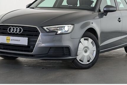 Audi A3 42.550 km 19.560 &euro; Düsseldorf 40599