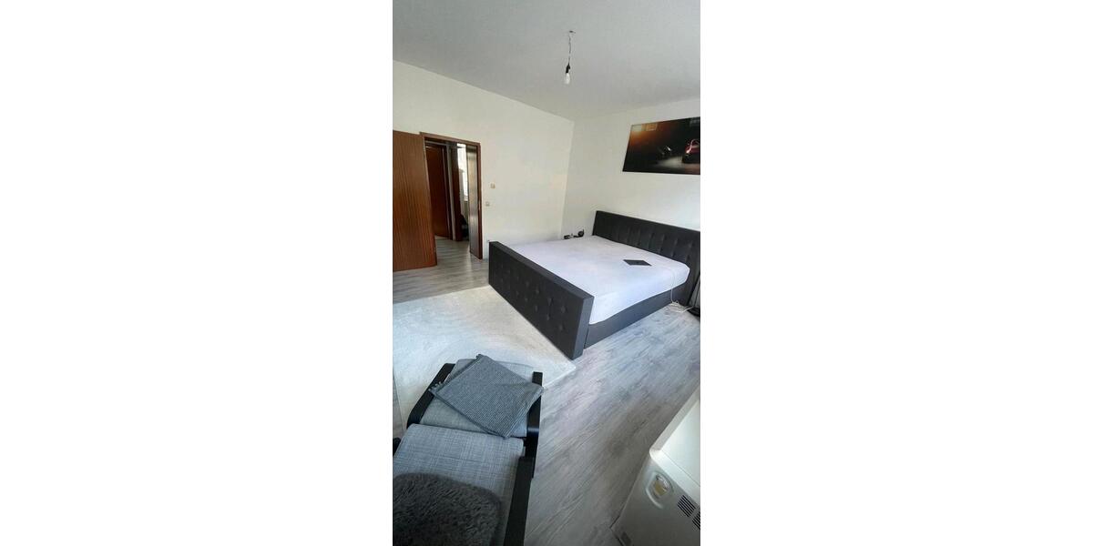 Etagenwohnung Düsseldorf Stadtbezirk 2 - 3 Zimmer, 68 m&sup2;, 860&euro; | Angebot:26020345