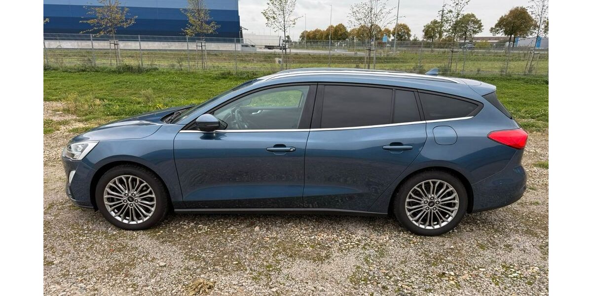 Ford Focus 82.000 km 14.499 &euro; Grevenbroich 41516