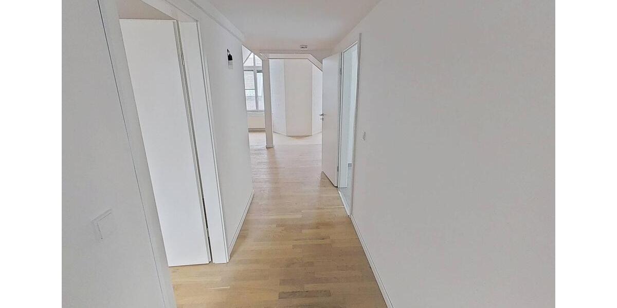 Etagenwohnung Mönchengladbach - 3 Zimmer, 148 m&sup2;, 854&euro; | Angebot:24473962