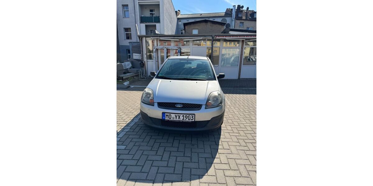 Ford Fiesta 176.000 km 1.000 &euro; Moers 47441