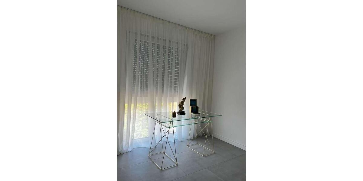Doppelhaushälfte Mönchengladbach Süd - 4 Zimmer, 130 m&sup2;, 1.950&euro; | Angebot:27615759