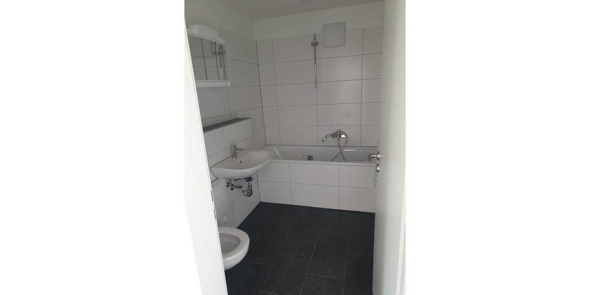 Etagenwohnung Krefeld - 3 Zimmer, 65 m&sup2;, 590&euro; | Angebot:25868117