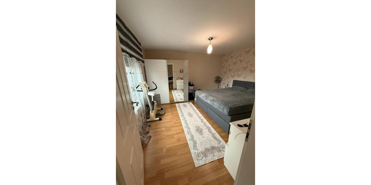 Etagenwohnung Grevenbroich Neuenhausen - 3 Zimmer, 65 m&sup2;, 800&euro; | Angebot:26618840