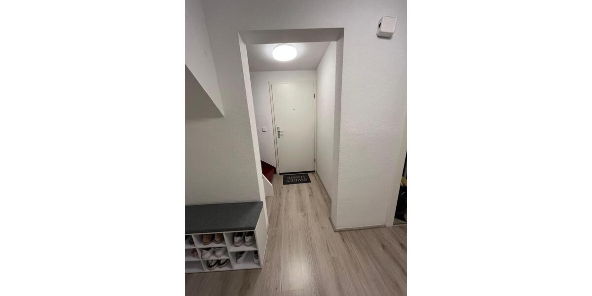 Dachgeschoßwohnung Mönchengladbach West - 3 Zimmer, 58 m&sup2;, 600&euro; | Angebot:26025022