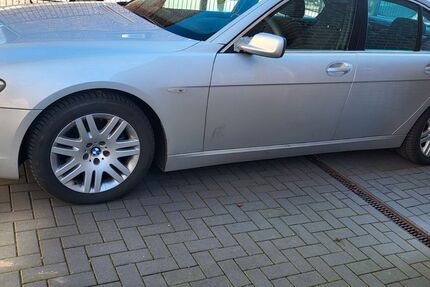 BMW 730 292.000 km 5.300 &euro; Duisburg 47167