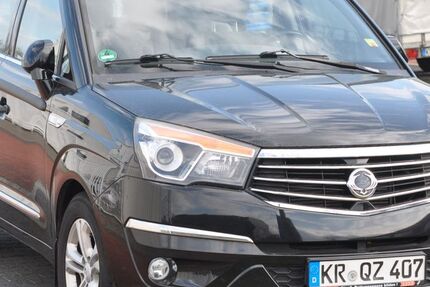SsangYong Rodius 85.000 km 15.000 &euro; Krefeld 47803