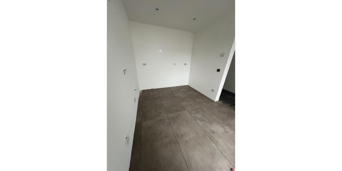 Reihenhaus Duisburg Hochheide - 4 Zimmer, 105 m&sup2;, 1.480&euro; | Angebot:26600434