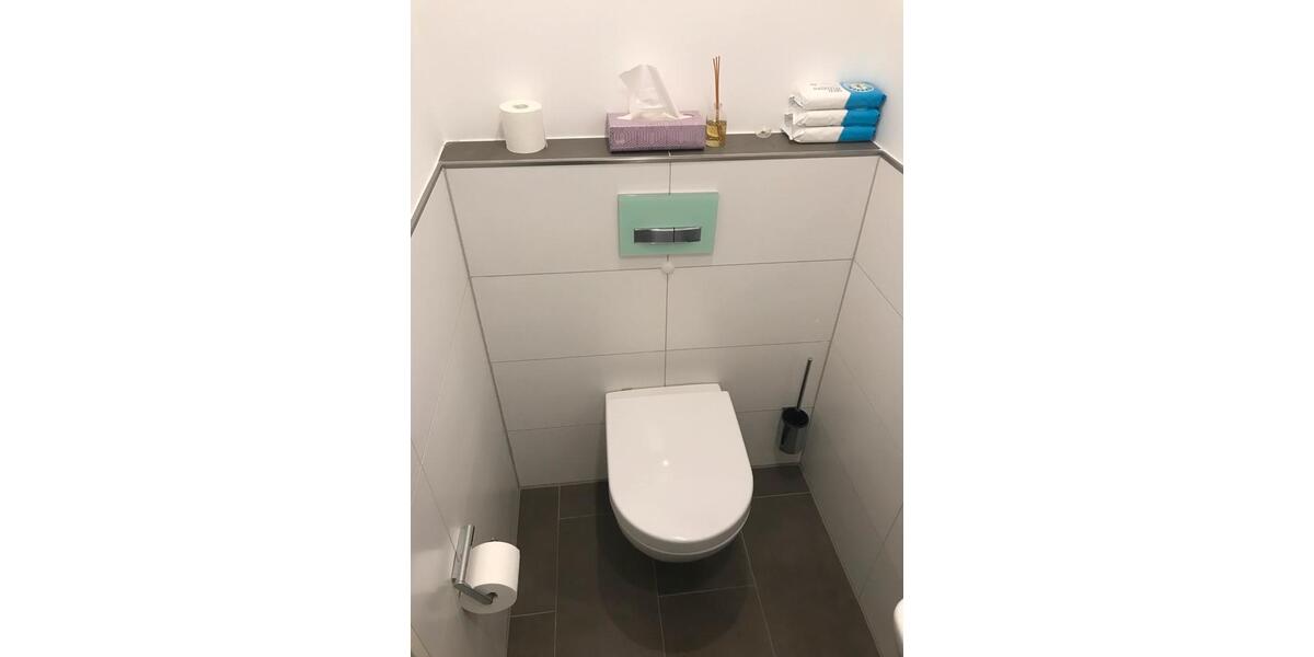 Einfamilienhaus Meerbusch - 2 Zimmer, 69 m&sup2;, 1.350&euro; | Angebot:26644903
