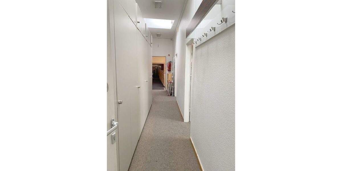 Gewerbeobjekt Düsseldorf Pempelfort - 3 Zimmer, 2.200&euro; | Angebot:26686524
