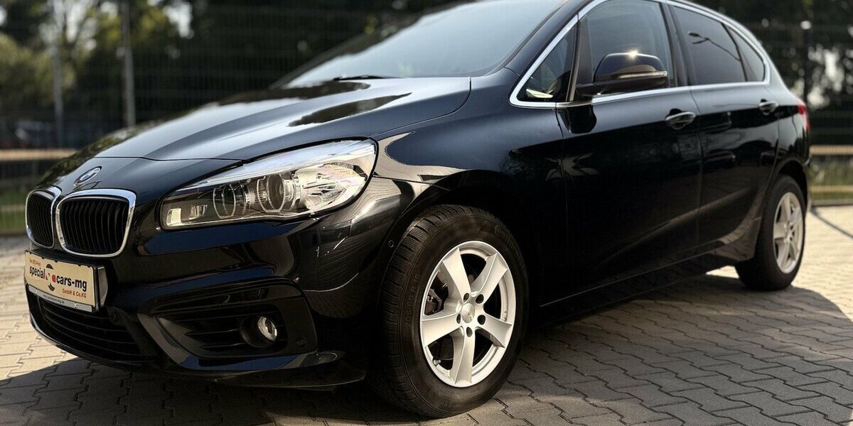 BMW 218 Active Tourer i / Advantage / PANO / Keyless 70.000 km 16.390 &euro; Mönchengladbach 41066