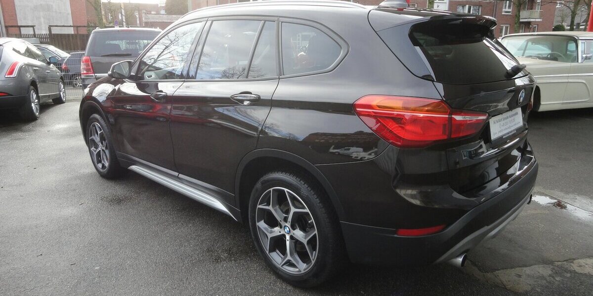 BMW X1 20 d xLine 4x4 Autom Navi Leder SHZ PDC LED 208.000 km 14.999 &euro; Neuss 41462