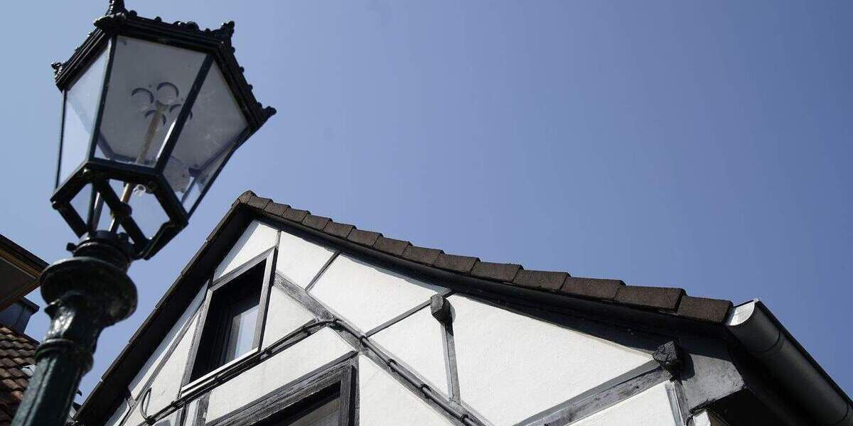 Einfamilienhaus Düsseldorf Urdenbach - 4 Zimmer, 145 m&sup2;, 325.000&euro; | Angebot:25837321