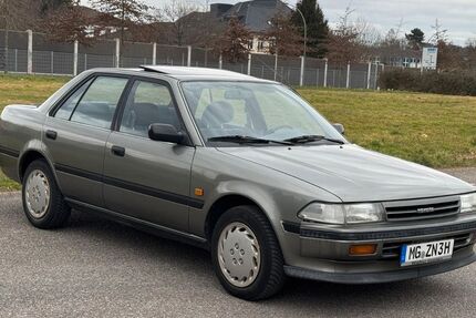 Toyota Carina 166.000 km 3.499 &euro; Mönchengladbach 41063