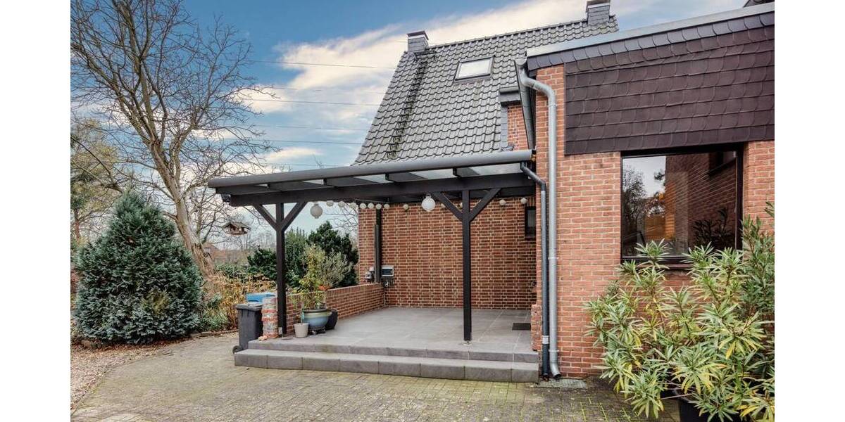 Einfamilienhaus Krefeld / Fischeln Fischeln - 7 Zimmer, 190 m&sup2;, 650.000&euro; | Angebot:25738813