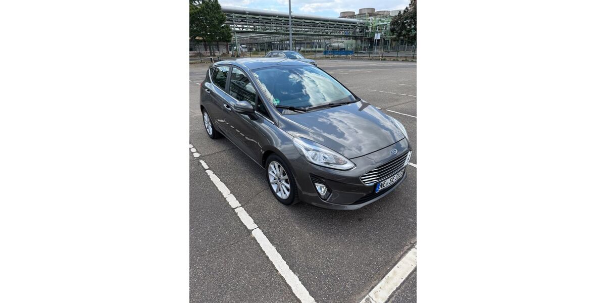 Ford Fiesta 128.300 km 6.800 &euro; Dormagen 41539