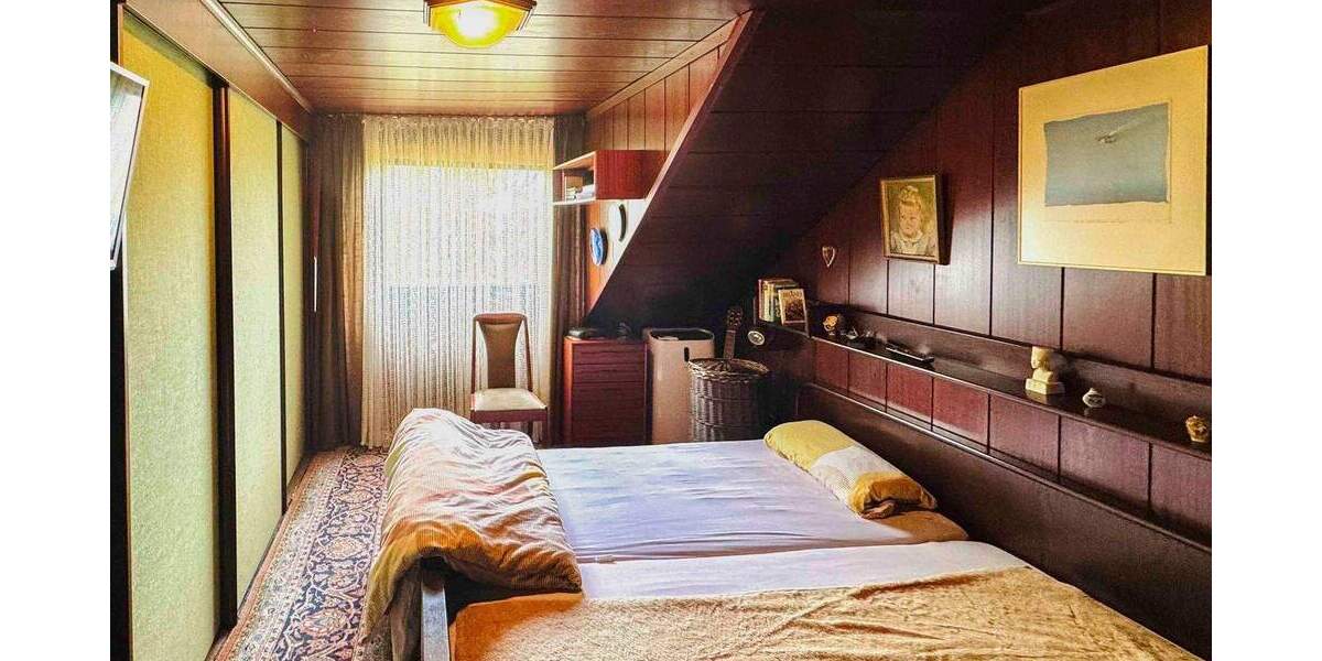 Etagenwohnung Neuss Rosellen - 2 Zimmer, 79 m&sup2;, 240.000&euro; | Angebot:25915364