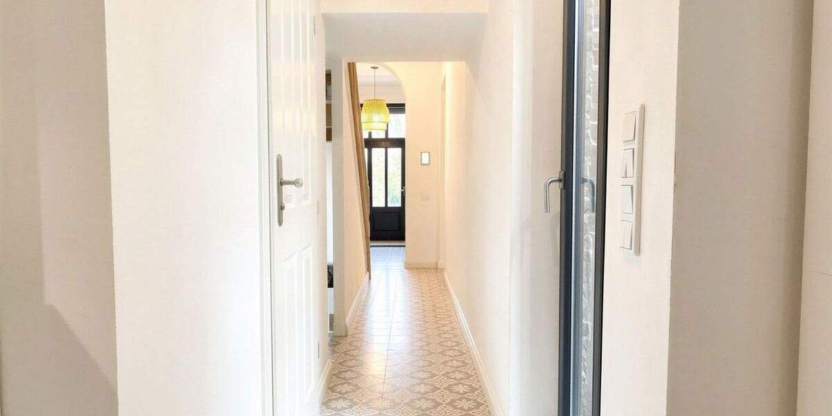 Reihenmittelhaus Mönchengladbach Rheydt - 6 Zimmer, 188 m&sup2;, 425.000&euro; | Angebot:25738825