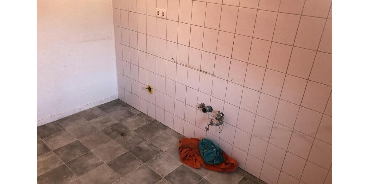 Dachgeschoßwohnung Krefeld - 2 Zimmer, 40 m&sup2;, 350&euro; | Angebot:24813259
