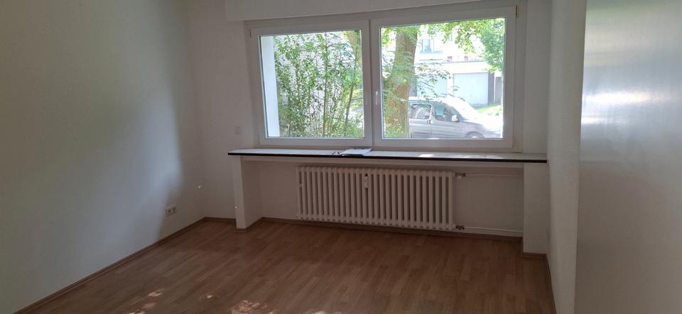 Erdgeschoßwohnung Mülheim an der Ruhr Broich - 3.5 Zimmer, 65 m&sup2;, 715&euro; | Angebot:26531404