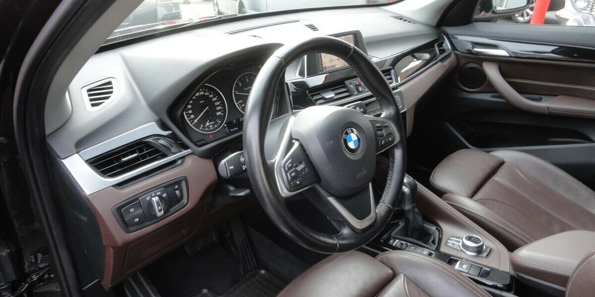 BMW X1 20 d xLine 4x4 Autom Navi Leder SHZ PDC LED 208.000 km 14.999 &euro; Neuss 41462