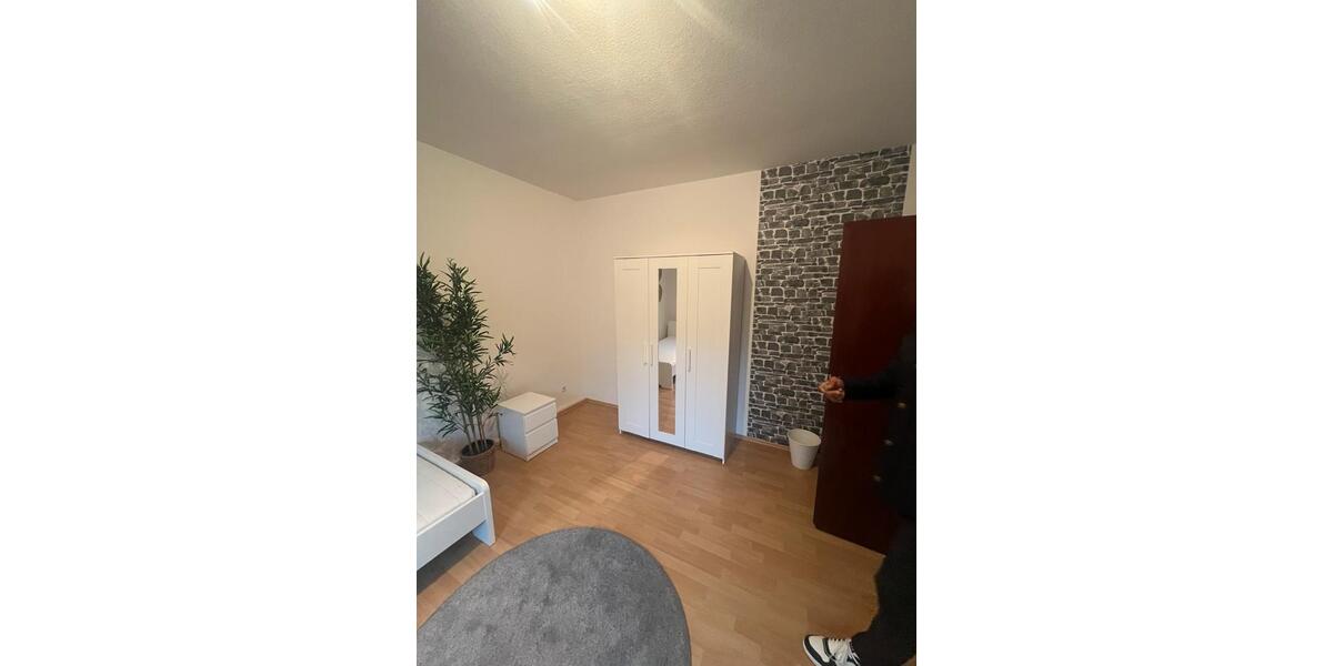 Etagenwohnung Düsseldorf Flingern Süd - 1 Zimmer, 57 m&sup2;, 690&euro; | Angebot:25987347