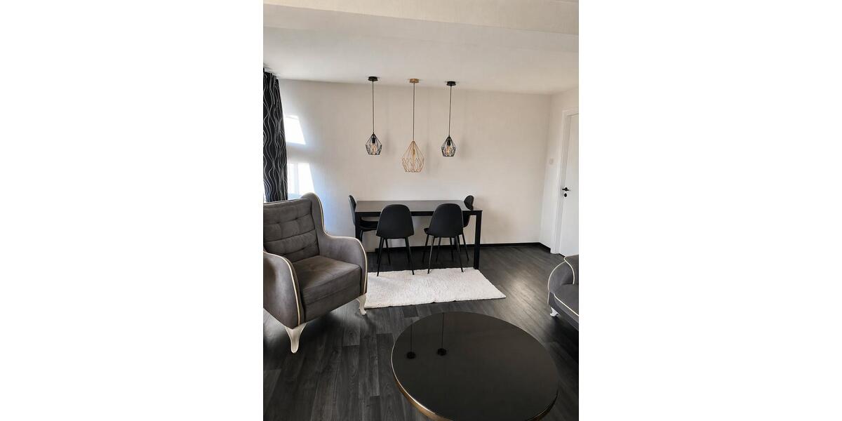 Dachgeschoßwohnung Krefeld Cracau - 2 Zimmer, 63 m&sup2;, 530&euro; | Angebot:26279255