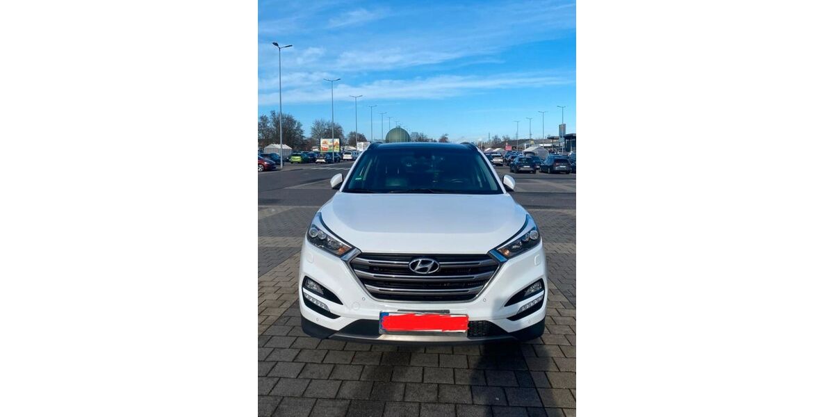 Hyundai TUCSON 148.741 km 18.200 &euro; Neuss 41462