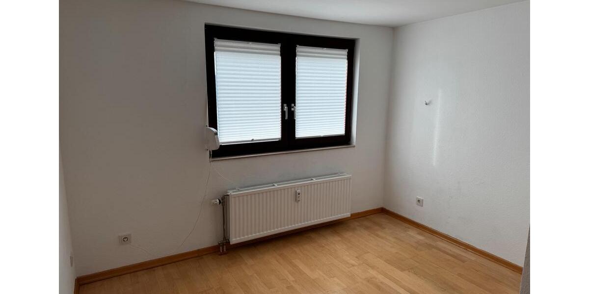 Dachgeschoßwohnung Mönchengladbach Nord - 3 Zimmer, 92 m&sup2;, 930&euro; | Angebot:25865901