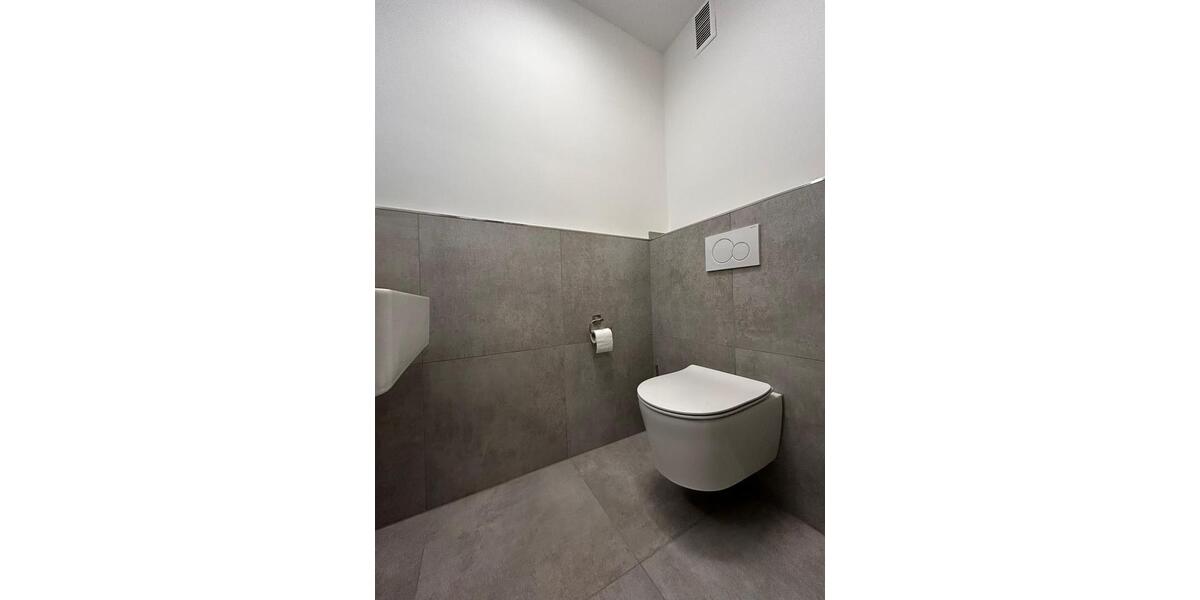 Erdgeschoßwohnung Moers - 3 Zimmer, 92 m&sup2;, 1.100&euro; | Angebot:25903455