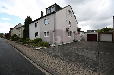 CHARMANT MIT GARTEN - Doppelhaushälfte Duisburg Angerhausen | Angebot:26693351