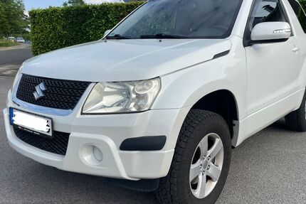 Suzuki Grand Vitara 132.000 km 7.999 &euro; Mönchengladbach 41238