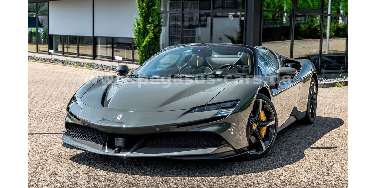 Ferrari SF90 45 km 498.800 &euro; Mönchengladbach 41238