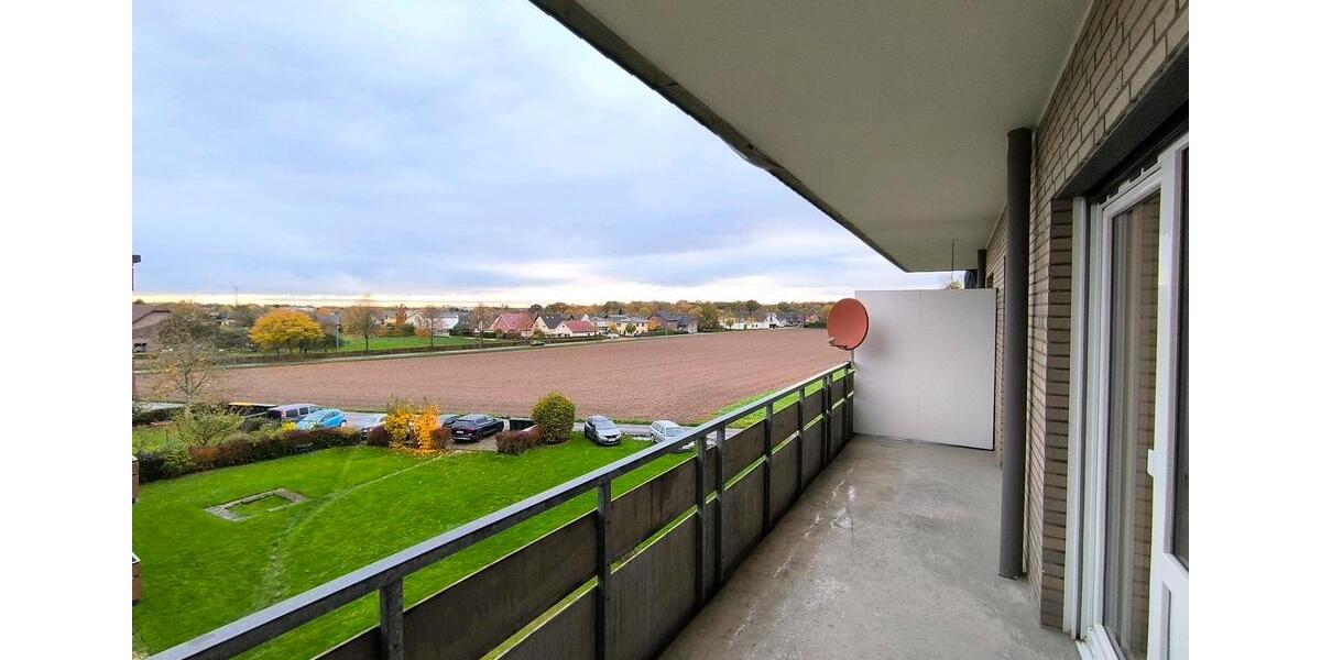 Dachgeschoßwohnung Wegberg - 3 Zimmer, 74 m&sup2;, 179.000&euro; | Angebot:23386090