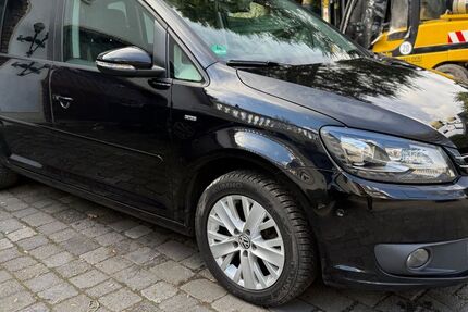 VW Touran 264.221 km 7.300 &euro; Neukirchen-Vluyn 47506